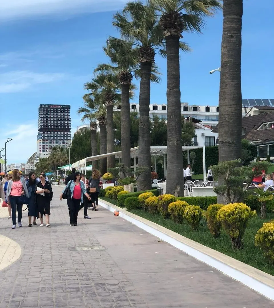 Don Robert Apartment Durres Guest house
